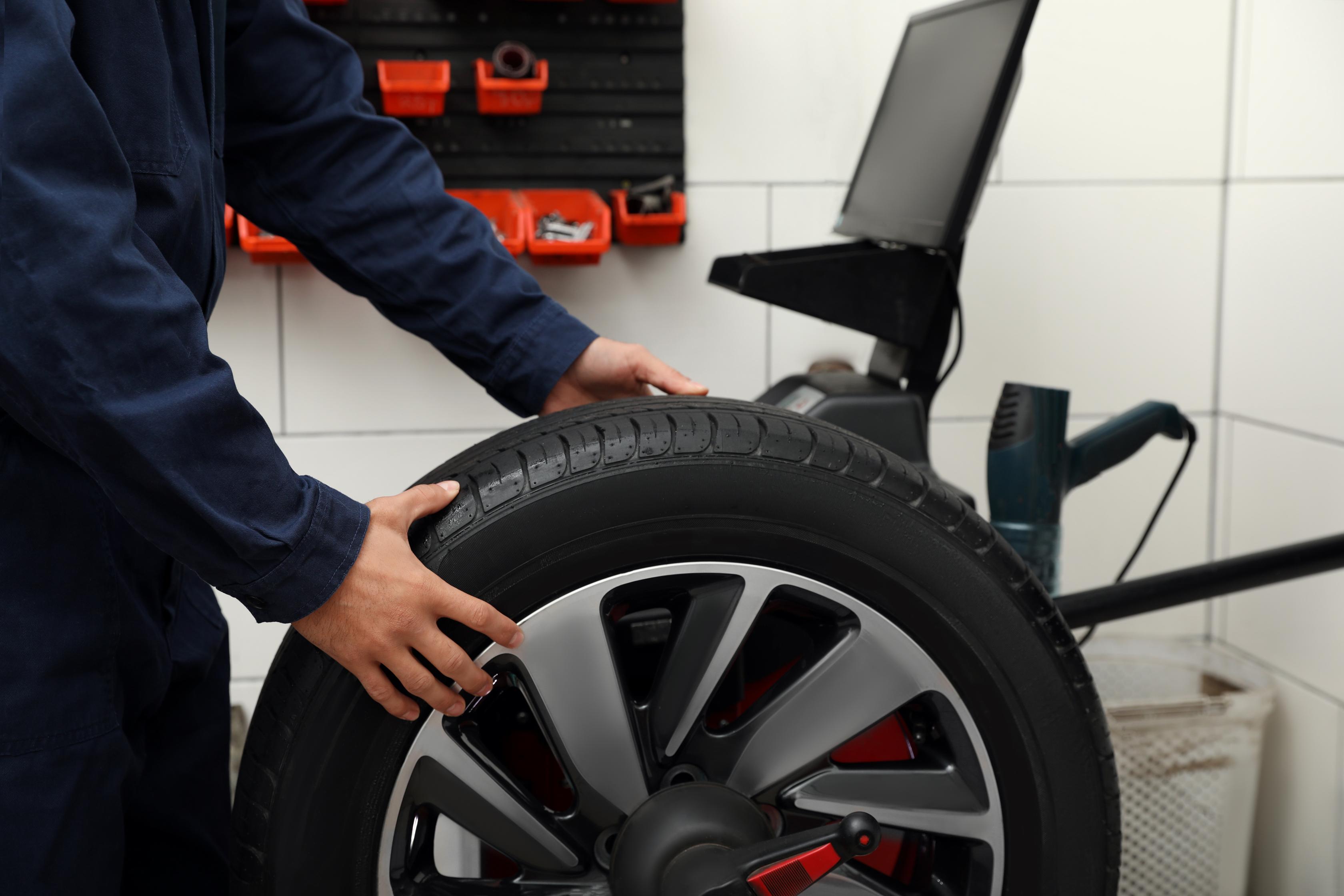 Vulcanizare și service roți București — atelier pentru montaj anvelope și echilibrare roți Sector 2